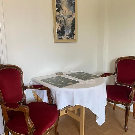 Colorful Urban Grandmas Nest Διαμέρισμα